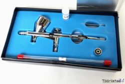 Airbrush kahesüsteemse päästikuga TG-180. Düüsid 0.25 ja 0.3