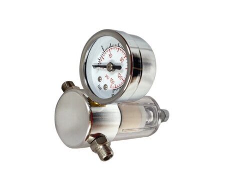 Väike vee-eraldaja tööriistale, manomeetriga