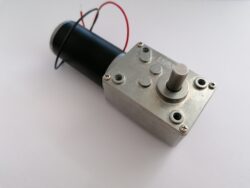 Elektrimootor 12V reduktoriga 35rpm M5908291600495 3 scaled – 2 – Tööriistad24