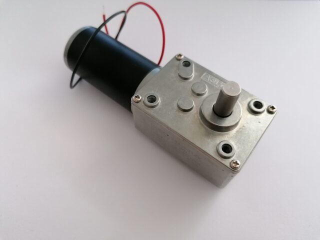 Elektrimootor 12V reduktoriga 35rpm - Image 3